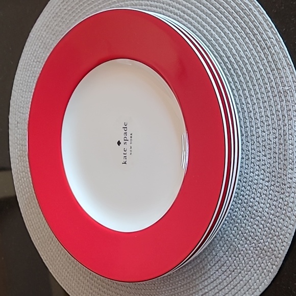 ♠️Kate Spade Accent Plate - Picture 3 of 10